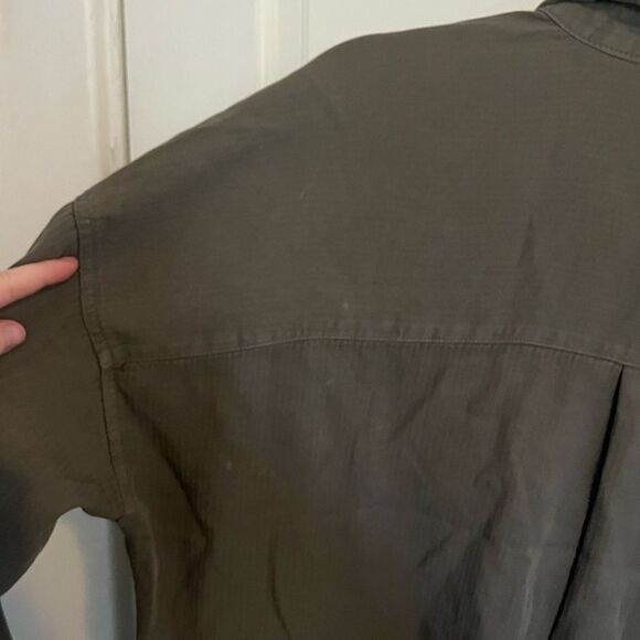 Altar’d State Army Green Camden Top Long Sleeve Size Medium Lightweight - Picture 9 of 9